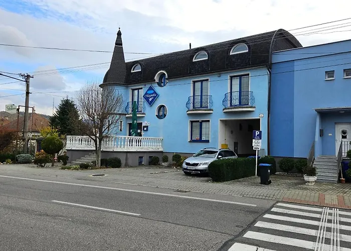 Magnolia Πανσιόν